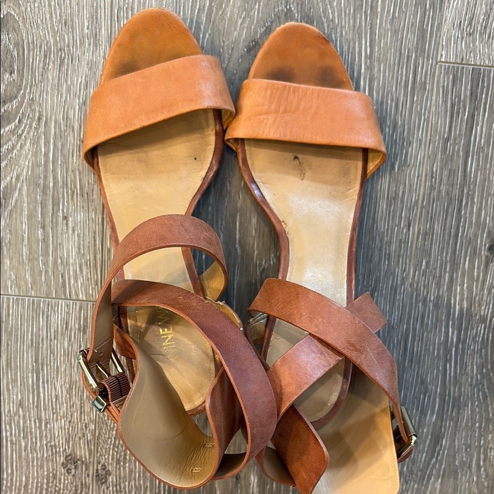 Nine West Tan Leather Sandals